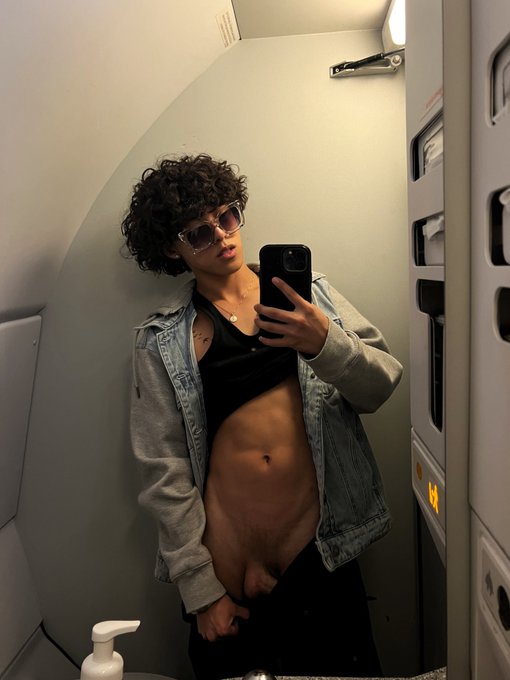 Rt if you&rsquo;d join the mile high club with me😏 https://t.co/DG0m46BrEw<a href="/tag/asian"class="tags"><span>#asian</span></a><a href="/tag/blackfriday"class="tags"><span>#blackfriday</span></a>