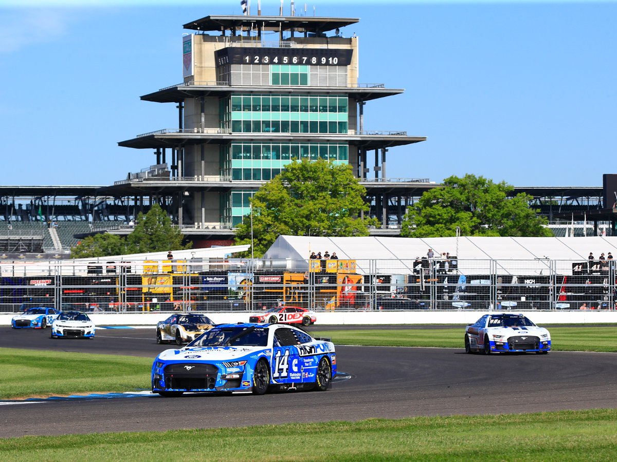 HighPoint's tweet photo. .@ChaseBriscoe_14 and the No. 14 https://t.co/G9r4sKBCX9 Ford Mustang team from @StewartHaasRcng earned a 23rd-place finish at @IMS.
#NASCAR | #HighPoint | #TransformYourIT https://t.co/xVpUzAyh0h