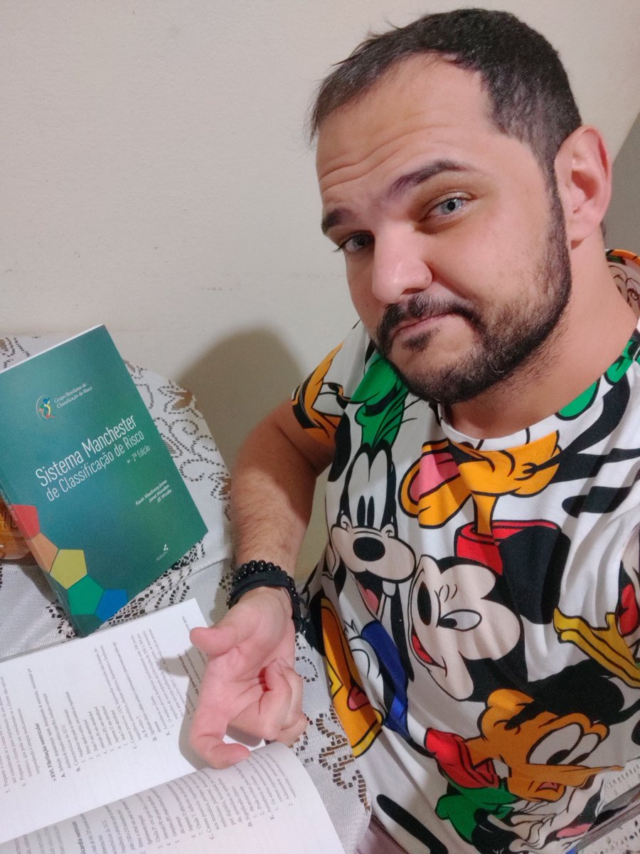 ryan_reminho's tweet image. Aqui é urso estudioso ..#Manchester #classificacaoderisco #EmergênciasClinicas