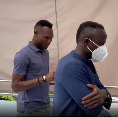 SaddickAdams's tweet photo. THREAD:  Did Sadio Mane get his childhood friend a Bayern Munich contract? 

Mane joining Bayern is the talk of town but several reports in Munich indicate that Desire Segbe Azankpo has also joined Bayern Reserve team on a two year contract. 

Who is Désiré Segbé? https://t.co/tCHOpgNrcV