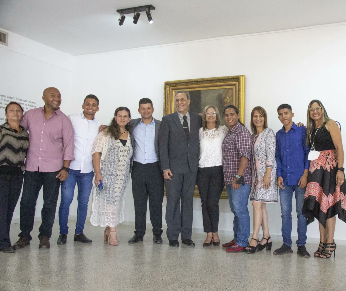 sculturazulia's tweet photo. Reapertura de la Galería "Julio Árraga" https://t.co/RXbZlUxK4o