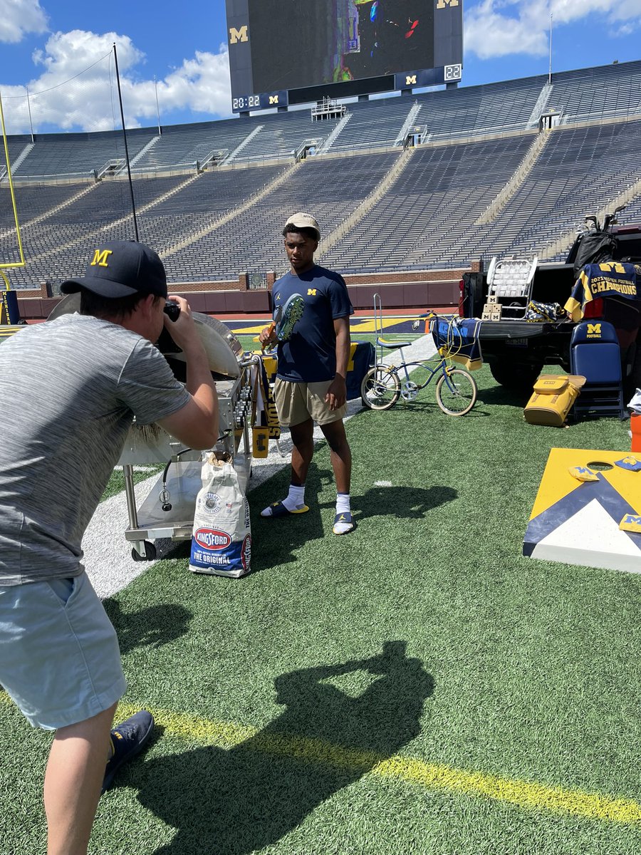 MICHIGAN FOOTBALL BBQ: All I have to say is…Michigan really know how to make a person feel at home!!! #GOBLUE 💕