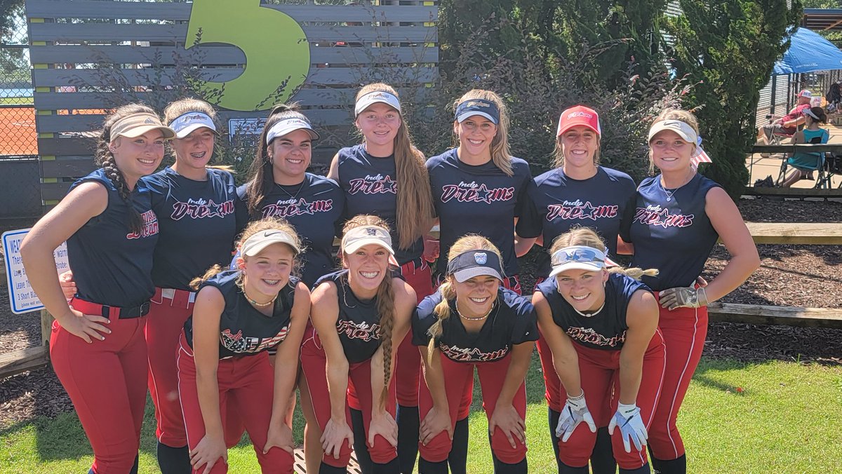 IDreams04's tweet image. What a long fun trip it's been! Had a nice run at  the nationals in Myrtle Beach...played lots of good softball against a lot of good teams, and even more importantly created some great memories with our Dreams family at the beach, shopping, eating ice cream, and having some nice