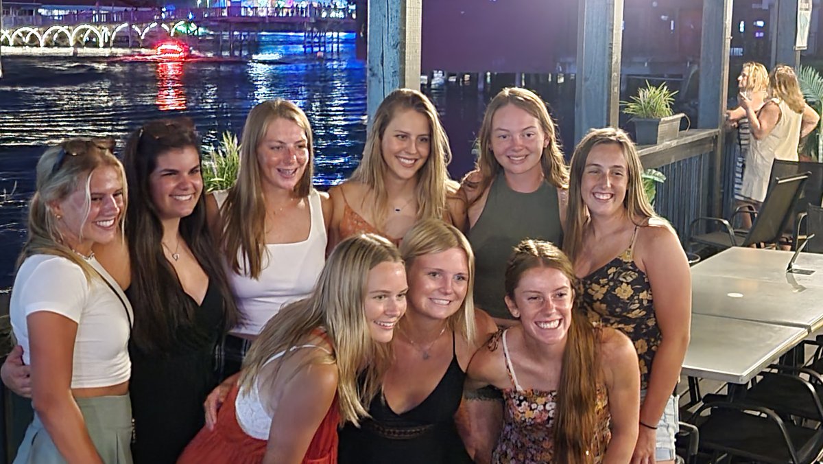 IDreams04's tweet image. What a long fun trip it's been! Had a nice run at  the nationals in Myrtle Beach...played lots of good softball against a lot of good teams, and even more importantly created some great memories with our Dreams family at the beach, shopping, eating ice cream, and having some nice