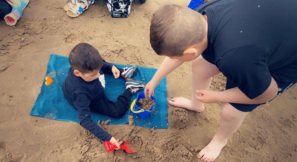 sahera_1988's tweet photo. Whitby 🥰🥰 https://t.co/8UNMKkG0Mw