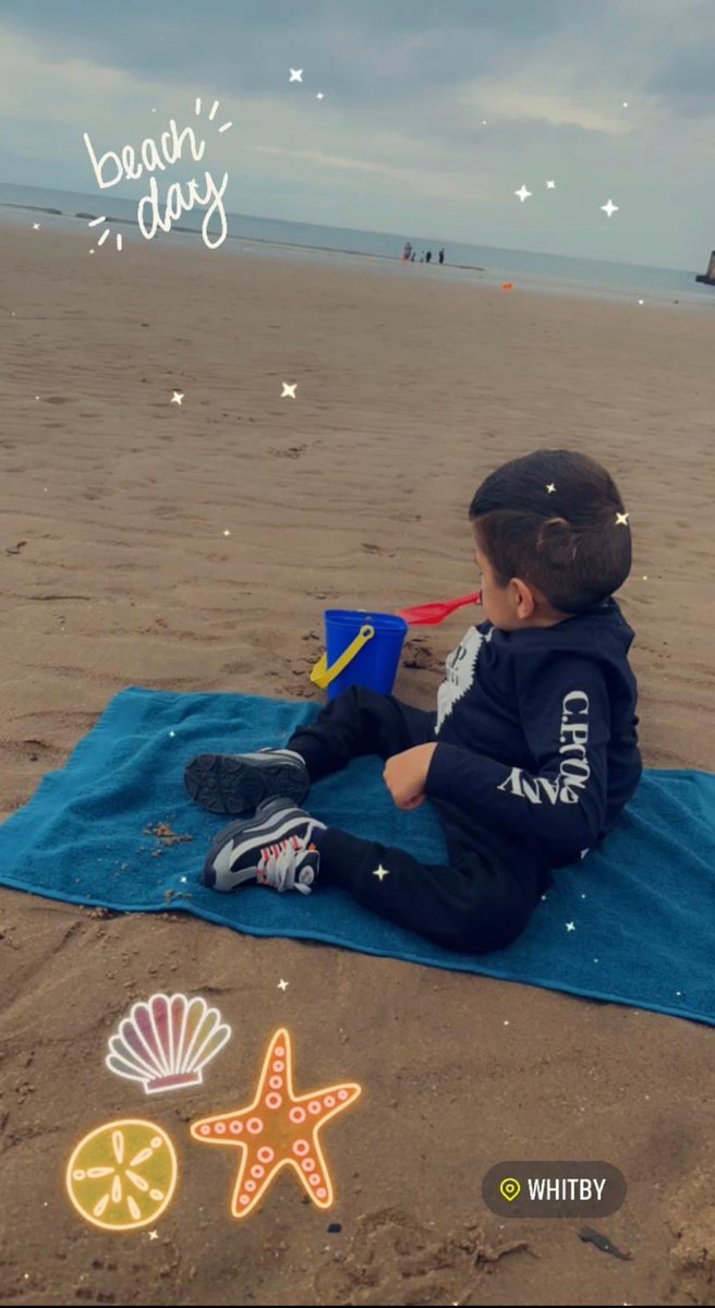 sahera_1988's tweet photo. Whitby 🥰🥰 https://t.co/8UNMKkG0Mw