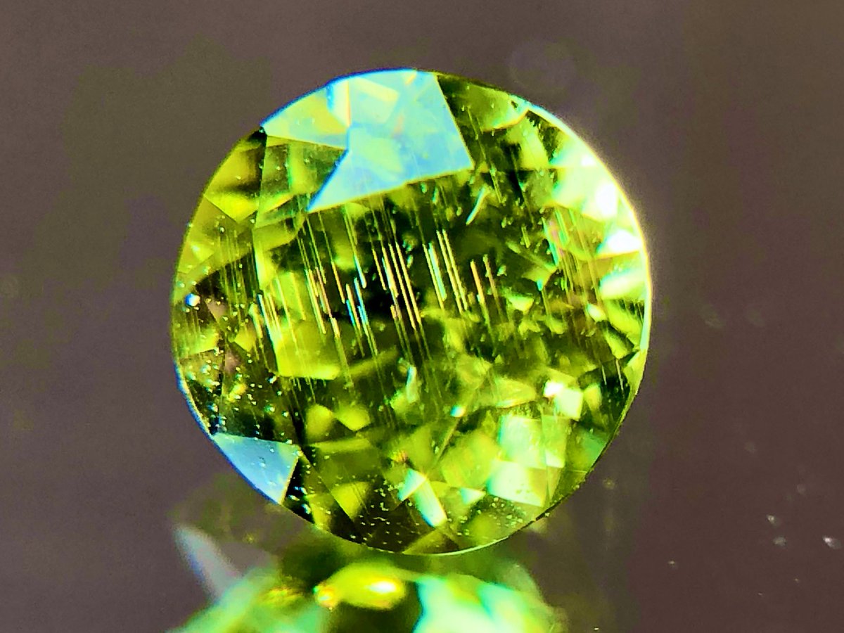 8月なのでペリドット見せてください