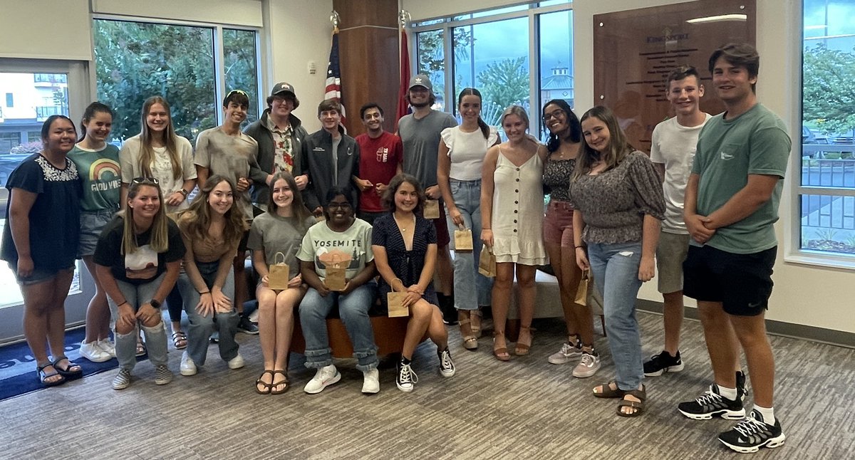 YELLserves's tweet photo. That’s a wrap for our 2021-22 Council! They have represented us well! https://t.co/fRp7TwZlCR