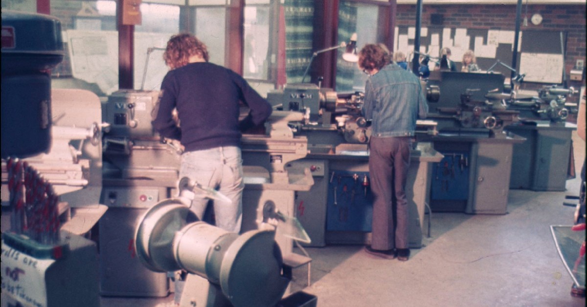 VEEM_Ltd's tweet photo. VEEM Ltd is a proud family run and family focused business, so today we're throwing it back to celebrate #FamilyHistoryMonth.
Learn more: https://t.co/dOePO14xcu
#australianmanufacturing #engineeringaustralia #veemmarine #manufacturing #foundry #metalfoundry #metalcasting https://t.co/YyaukgKN4V