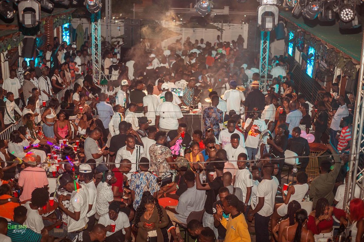 greens_Lounge's tweet photo. About last night #shakerfest22 hosted by @SELEKTASHAKER 💥💯!
Mad turn up 🔥
#Temaisgreen #energyempire #ghana https://t.co/sx6UYVIrYy