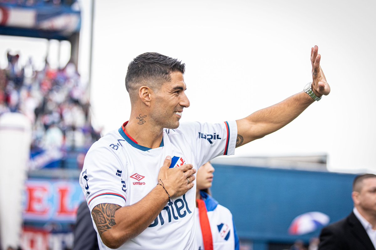 Orgulloso de volver a mi casa con mi familia 🙌🏼

Gracias de corazón por la bienvenida, fue muy emocionante! 

Estoy donde quiero estar y vamos por todo <a href="/Nacional/">Nacional</a>! 🔵⚪️🔴