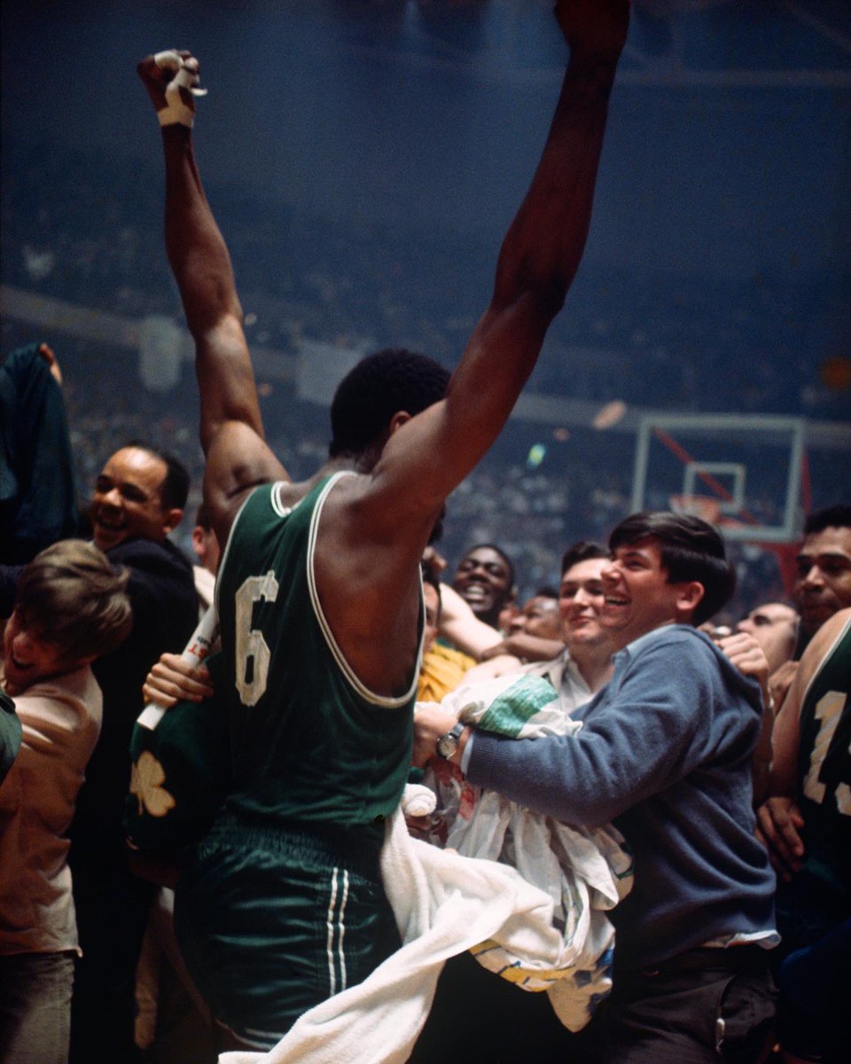 Rest In Power <a href="/RealBillRussell/">TheBillRussell</a>, a giant of man and athlete. He set new standards of excellence on and off the court, epitomizing what it means to break boundaries.