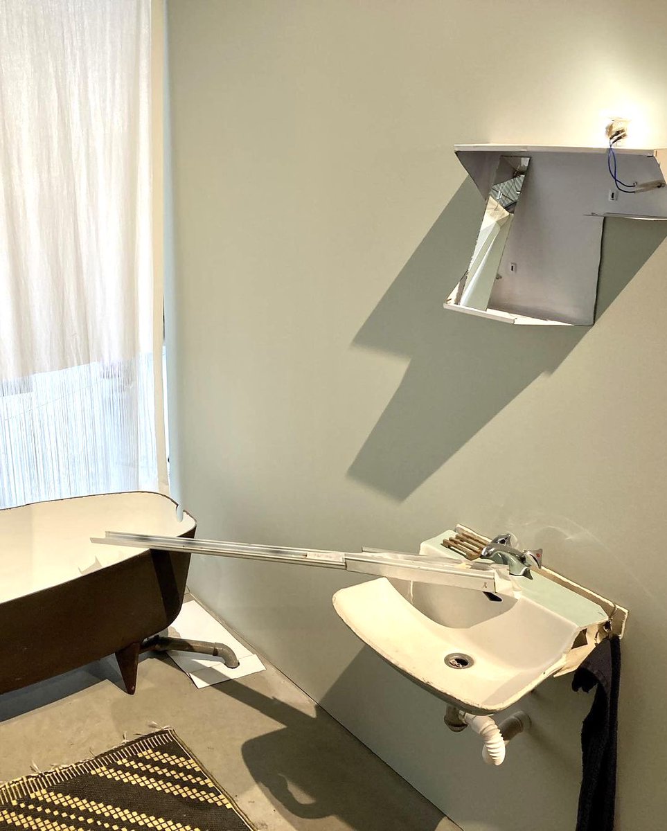 marlat_diane's tweet image. Week-end de bifurcations à la #BiennaleDesign2022. Et ça aurait mérité plusieurs visites : tellement intéressant et encourageant pour demain!👏pour toutes les expos @BiennaleDesign ! Une mention spéciale pour «Dépliages» déjà captivante en 2019 et tout autant pr cette édition!