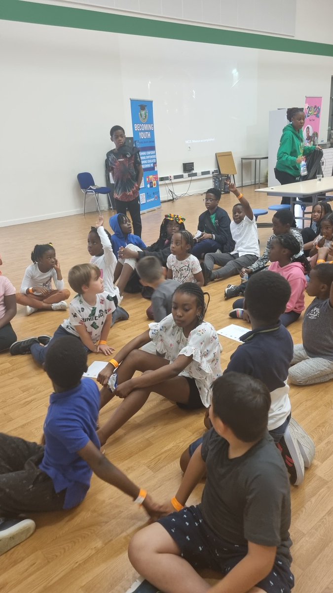 chances_equal's tweet photo. Our summer camp encourage children to get outside during the holidays rather than lounging around inside watching TV or scrolling on their phones. many of these activities will encourage #teamwork #communication skills, which are going to help children #confidence levels! https://t.co/OrhEwhMXKR