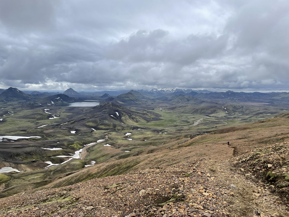 nadyakzmn's tweet photo. The Laugavegur Trail in Iceland is one of the most beautiful places I have ever visited in my life. https://t.co/BDxnFpNzWh