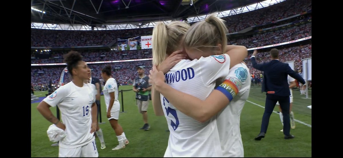 BebopDesigner's tweet photo. UEFA Women’s Euro 2022 Final: 👏🏽👏🏽👏🏽 England! 🦁🎉🔥 https://t.co/CUOsPk5G3V