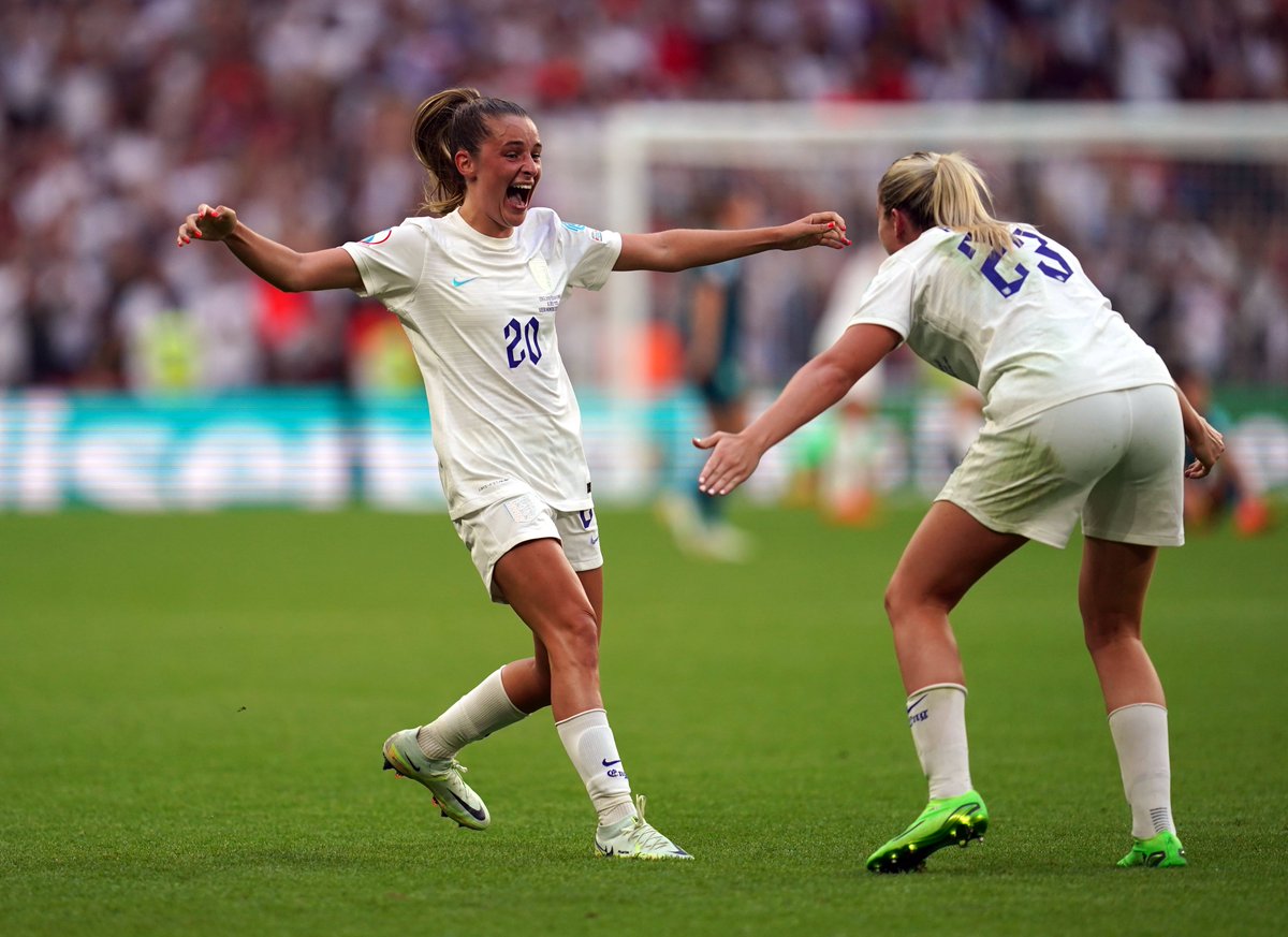 WEURO2025's tweet image. What it means. 🥰

#WEURO2022 | #ENG