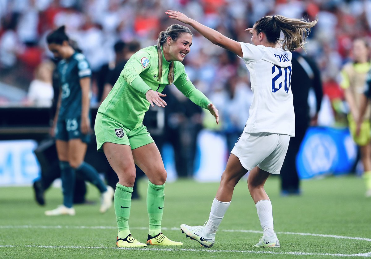 Shining on the biggest stage of all 🌟🏴󠁧󠁢󠁥󠁮󠁧󠁿

🏆 #WEURO2022 

#MUWomen || #Lionesses