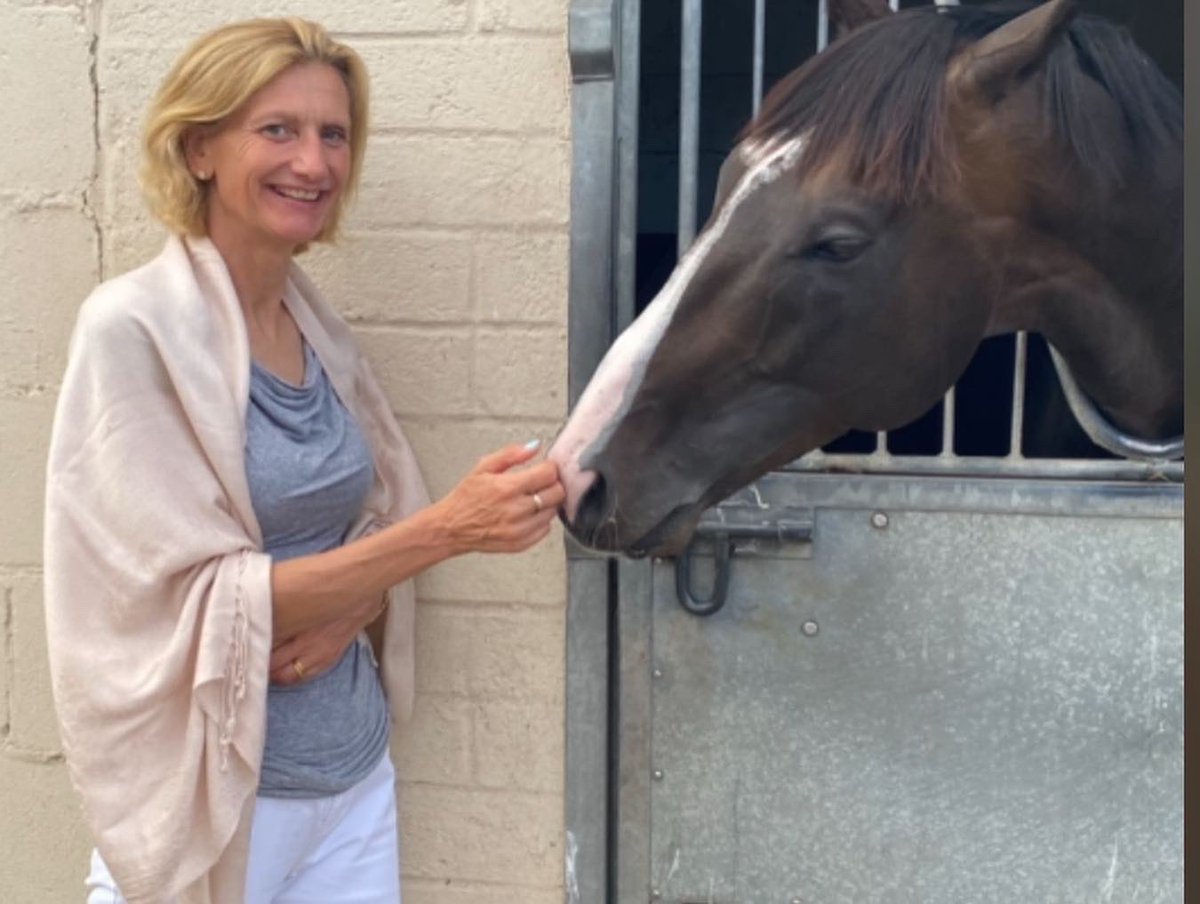 Clarehazell's tweet photo. Very lucky to have a cuddle with Pyledriver this evening and even luckier not to get bitten. https://t.co/q06iLAFG3A