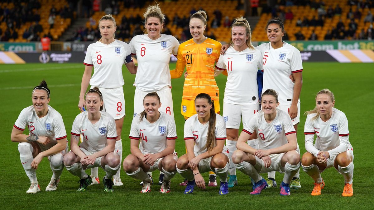 poison45's tweet photo. Well done Lionesses ⚽🥅🏆 #Lionesses #itscomehome https://t.co/Dxu3TPWpQU