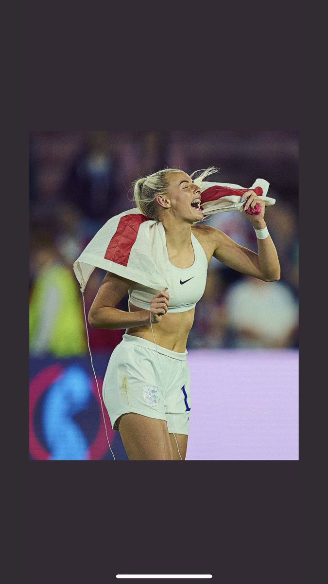 HolyroodScience's tweet photo. Believe. Anything is possible. Well done to the lionesses!  #WEuro2022Final #itshome https://t.co/8GzzEgLLNw