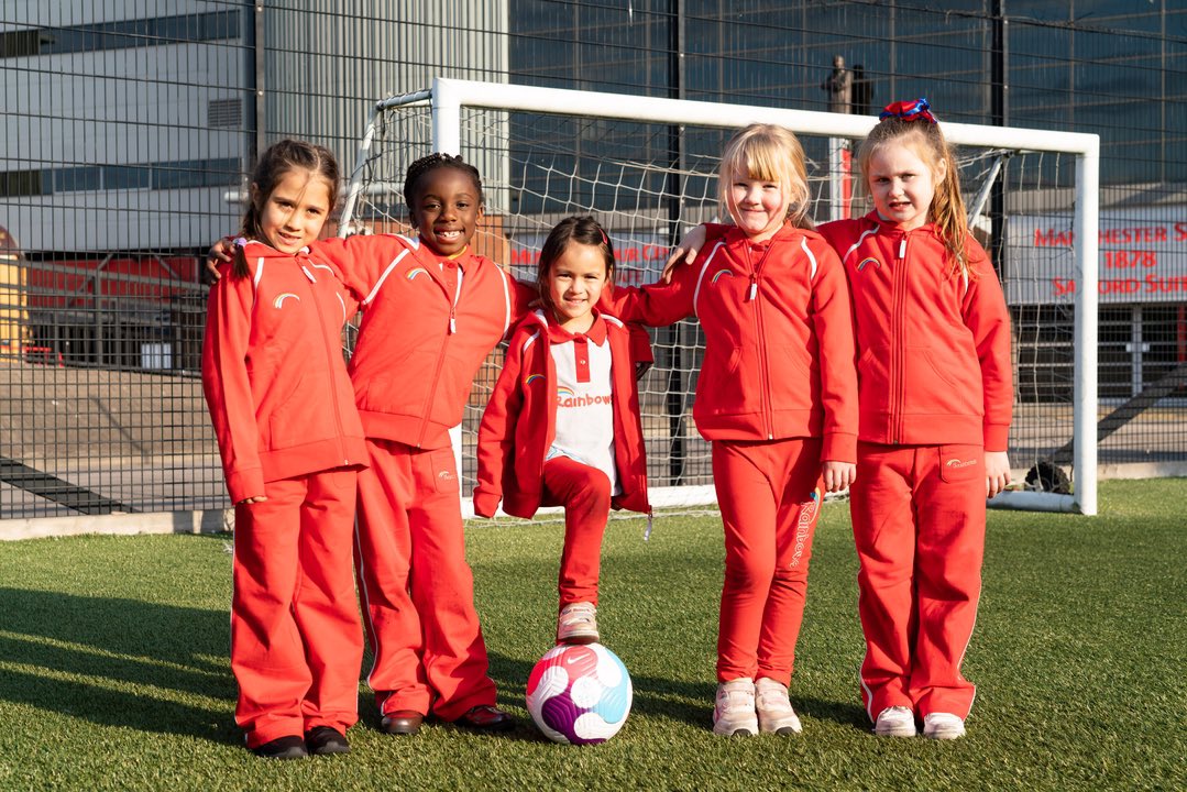 Girlguiding's tweet photo. What an absolutely incredible tournament this has been - we feel so proud to be part of it. Representation in sport is so important, and @Lionesses have shown that girls can do anything 🙌💙⚽️ #WEURO2022 https://t.co/pmF9Rf5Bc8