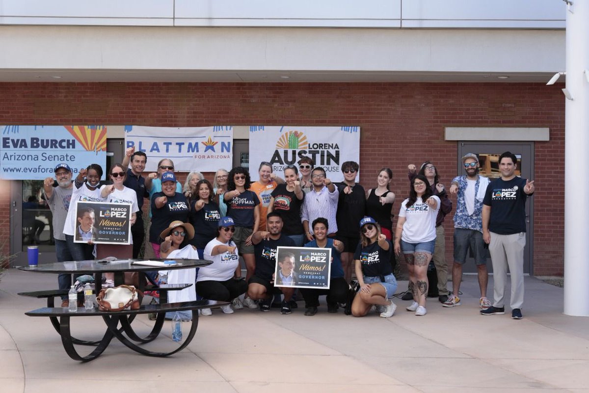 1marcolopez's tweet photo. 🙌🏻3 days until election day–no time to rest! This morning we knocked doors in the brand new LD9. There are TWO available AZHouse seats in this district, making it the most competitive district in the East Valley. ¡Vamos!💪🏽 #arizonaneedsus https://t.co/TvRzrsAheT