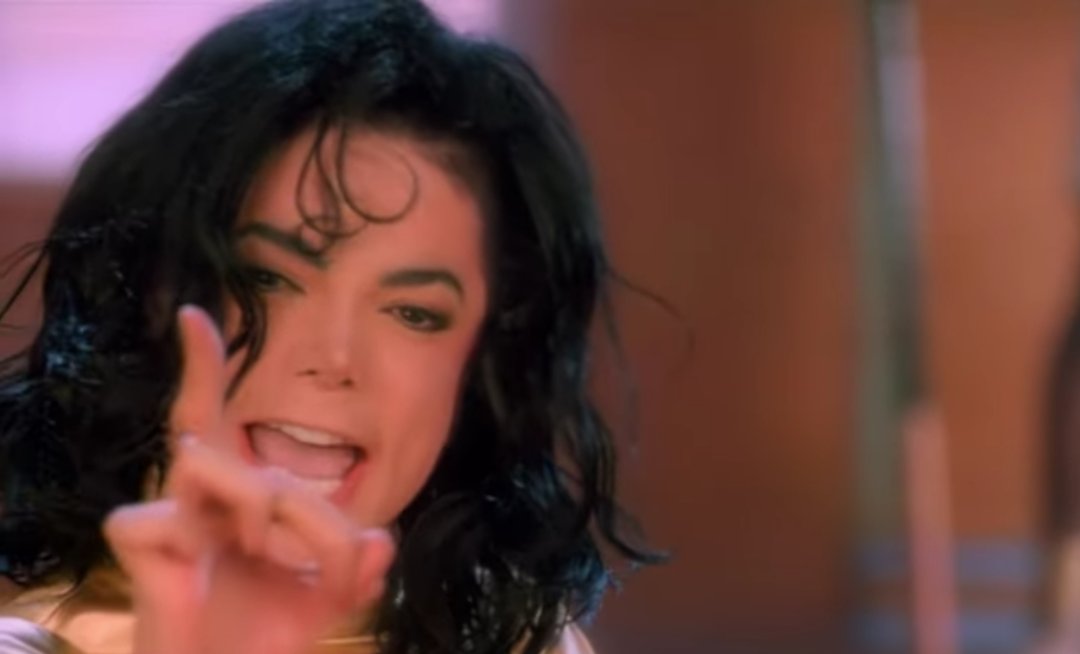 centralmjfan's tweet photo. 👑| “Remember the Time” de Michael Jackson ultrapassou a marca de 200 MILHÕES de streams no Spotify! https://t.co/dasCVL2Avi