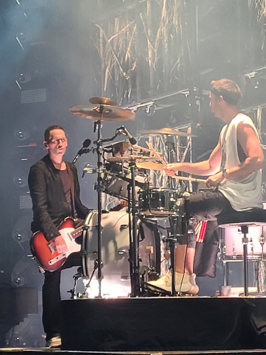 donnasmits's tweet photo. @ThirdEyeBlind @justbrad23 @RC_PhotoDMR Happy Birthday Brad! https://t.co/sJ9OpMb5DH