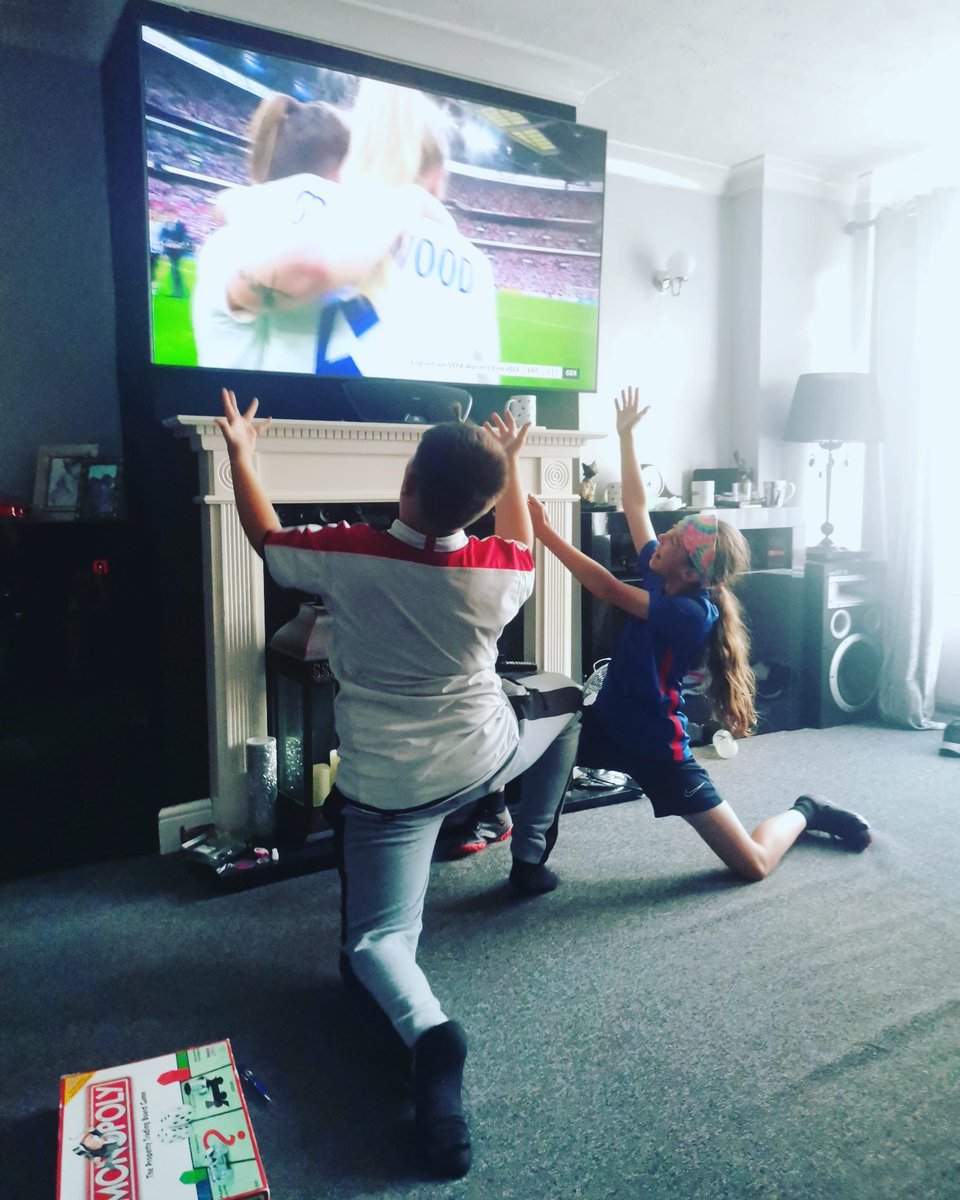 Massive respect to the Lionesses 👏👏👏👏👏🎉🏆
Doesn't matter how it came home but it's finally home!!!!!⚽