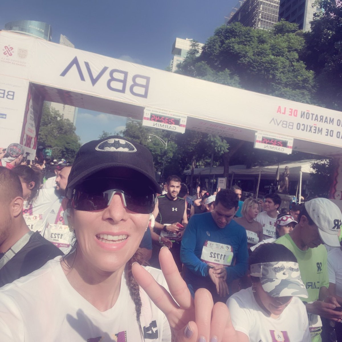 azebadua's tweet photo. Increíble todo en el @21KCDMX lo disfruté muchísimo. Es una ruta demandante pero si entrenaste es nada! La adrenalina y el sentirte acompañado te mueven yo desde que vi la meta no pare de sonreír. @ManicomioRunner @AsicsTeam @FenixRun_Mexico @CanalRunning @EntreRunners https://t.co/Izbc5tg5TS