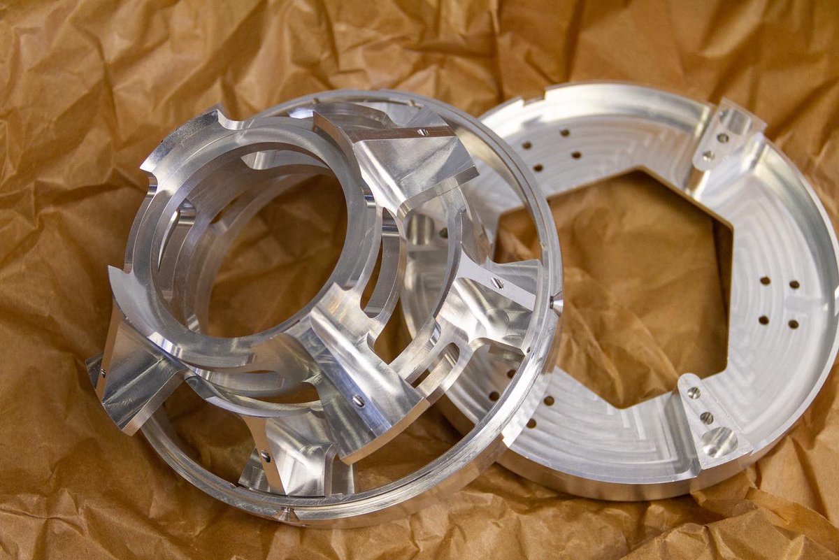 For many of the rocket's parts this is already the second year we are partnering with Talicarb, an Italian company that has established itself as an excellence in the production of precision tools for milling and drilling operations