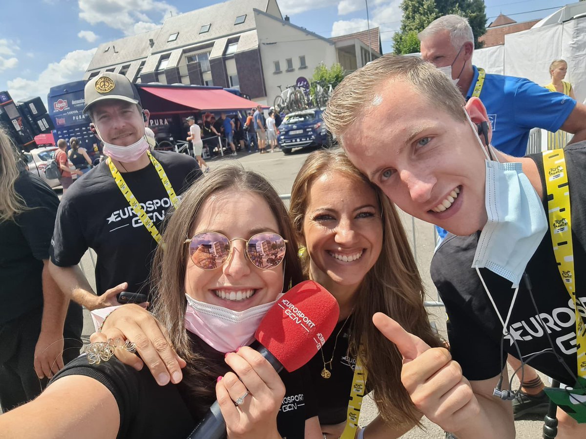 Laura_Meseguer's tweet image. It’s been AMAZING to cover @LeTourFemmes. I think no one was expecting this huge success with so much people on the road, watching on TV and the media following it. But mostly, WHAT A RACE from beginning till the end. Really grateful for being part of it 🙏🏼 @eurosport