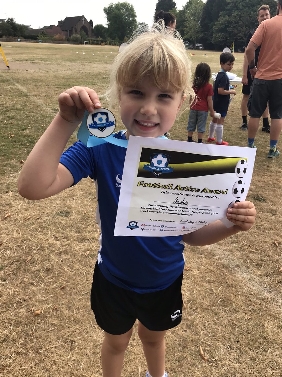 Inspiring a whole generation of football players! “That’ll be me one day!” 

#Lionesses #WEuro2022Final #womenseuros #womensfootball #england #englandwomen #Wembley