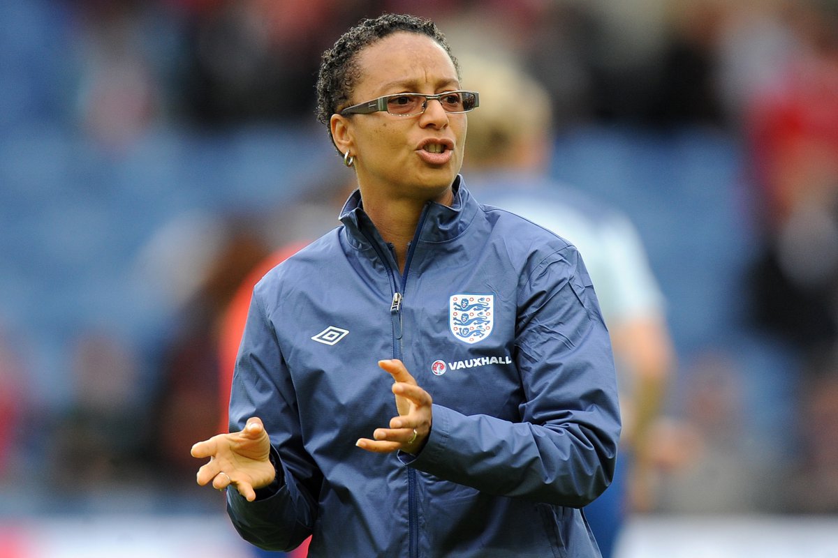 AndrewJazzie's tweet photo. How it started โฆโฆ.
How it finished โฆโฆ
Hope Powell and Sarina Wiegman.
Incredible job.
#UEFAWomensEuro2022 #LionessesLiveย #Lionessess #bbcsport #bbcfootball #alexscott #ianwright #Engger #WEuro2022Final #hopepowell #sarinawiegman https://t.co/MqSng8eG3V