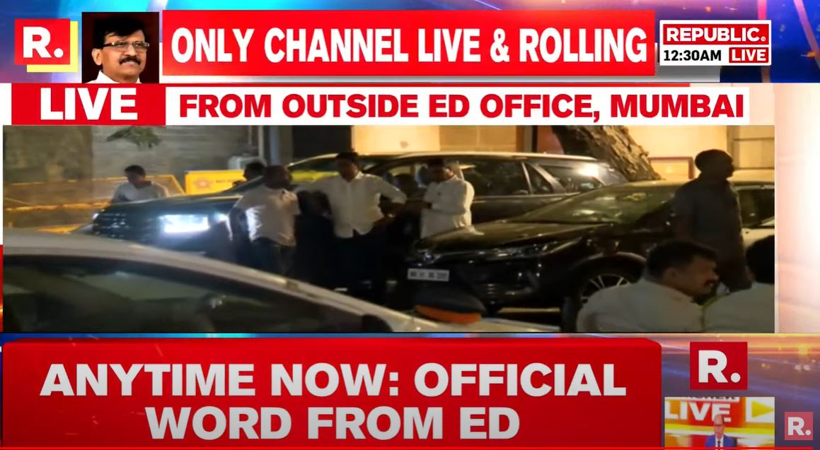 republic's tweet photo. #BREAKING on #RautRaided | ED quizzes Sanjay Raut after hours of raids, Republic gets you non-stop updates from outside ED office in Mumbai.

Watch here-

https://t.co/hBNv8QJ045 https://t.co/8ASkjf69El
