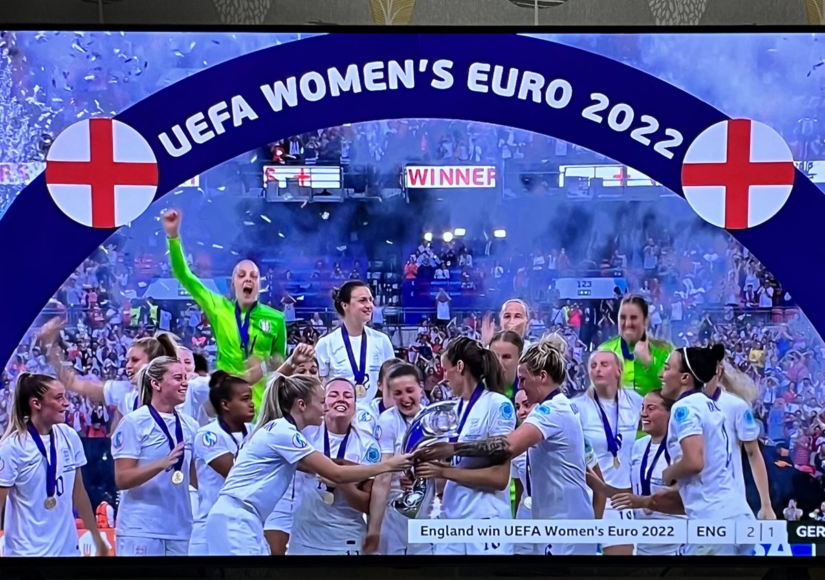 laurafaulkner83's tweet photo. So proud of you all! You are amazing and inspiring ladies! #Lionesses https://t.co/jNqgaNMaMH