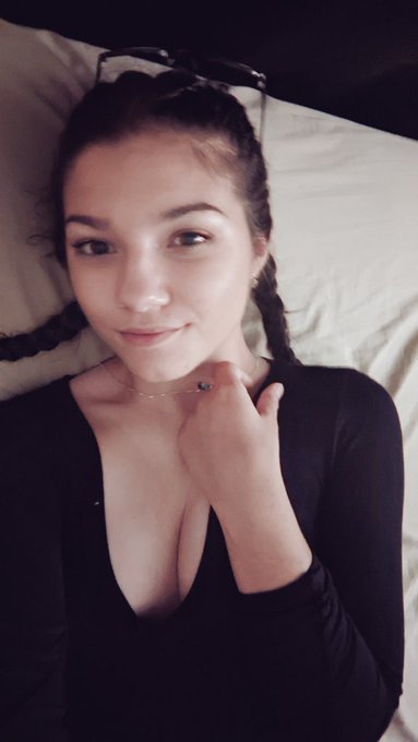 How's your weekend treating you?? https://t.co/351BpBLqZq<a href="/tag/onlyfans"class="tags"><span>#onlyfans</span></a>