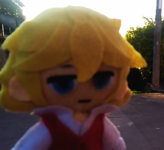 klawrenn's tweet photo. I LIKE TAKING PHOTOS TO RUSS
(1st photo is a face mask hat (?))
#ENDROLL #RPG #Segawa #RussellSeager #plushie https://t.co/GzOrmw0abp