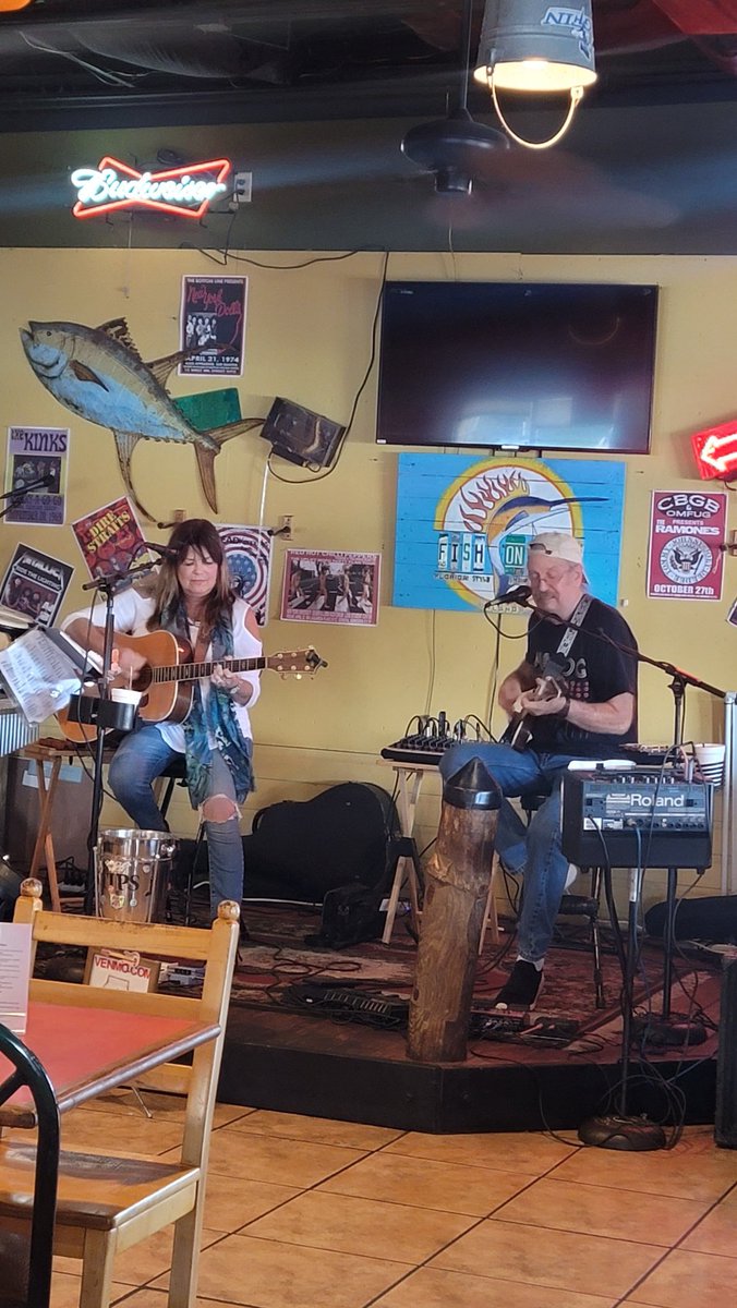 TheLeisureProf's tweet photo. May not be Waikiki, but hey it's still #LiveMusicSundays off Orange Ave
#LiveMusicWeekends
#SummerOfOrangeAve https://t.co/51cWD8jfLx