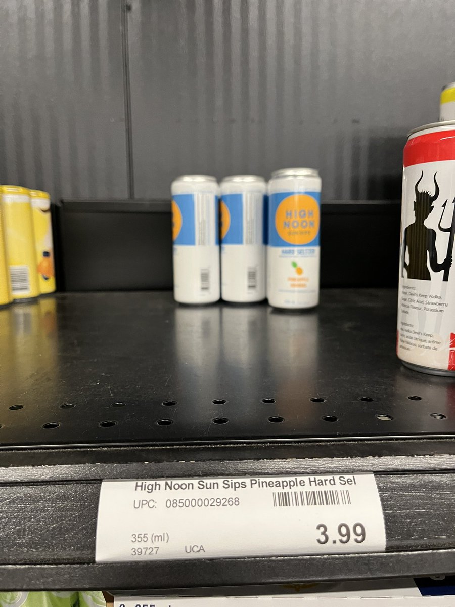 EcameronM's tweet image. Doing my best to support Nooners north of the border but can we at least get more flavours? Only pineapples around here. @highnoonsunsips @barstoolsports @stoolpresidente