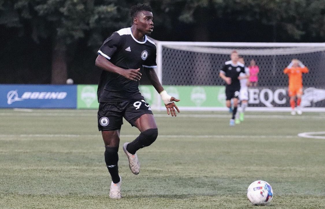 Another day 🎯 another impact ✊🏾 we thanks God 🤲🏽🇨🇮 . 📍93