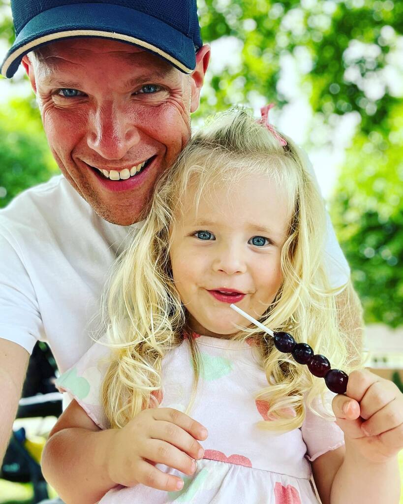 R O B E R T O tweet media