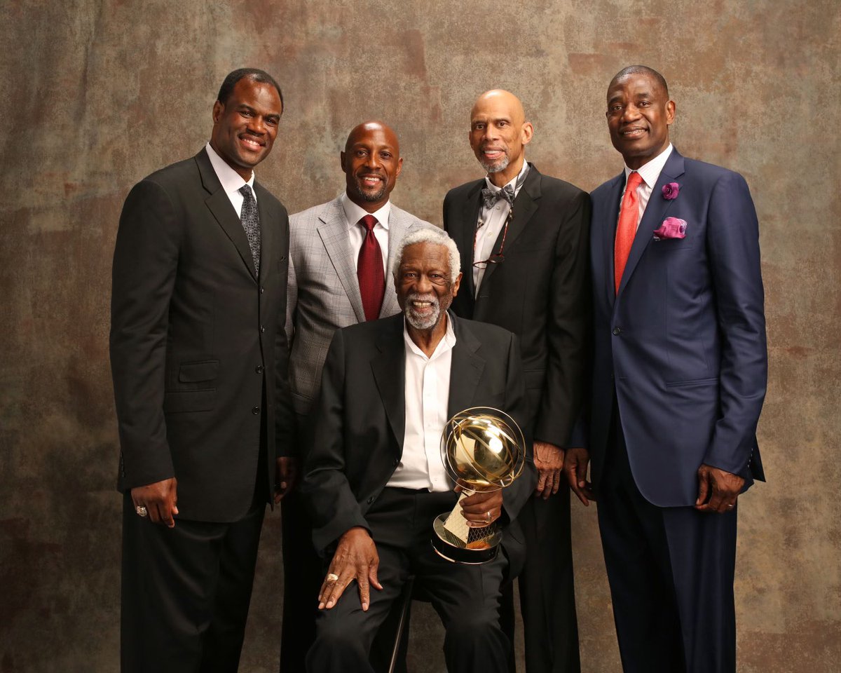 The NBA family just learned this afternoon that Bill Russell, the 11-time champion and Hall of Fame icon of the Boston Celtics, who used that fame to further the civil rights cause in the United States during the turbulent 1960s, has died at the age of 88. He will be missed💔💔💔