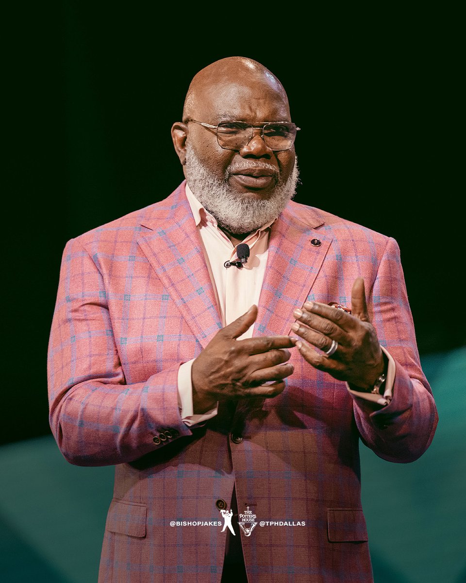 TPHDallas's tweet image. Thank you for joining us online today! Be sure to watch the rebroadcast of “Pull It Down&quot; TONIGHT at YouTube.com/TDJakesOfficial or via the T.D. Jakes Mobile App! 

#PullItDown #SundayService #TPHOnline