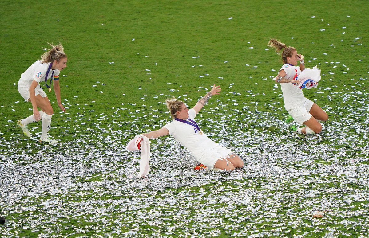 Congratulations to the victorious <a href="/Lionesses/">Lionesses</a>! 🦁🏴󠁧󠁢󠁥󠁮󠁧󠁿
 
Your teamwork, determination and sportsmanship will inspire a generation. You have made us all proud. #WEURO2022