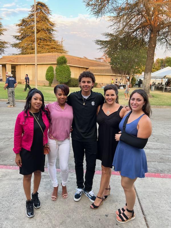 Eddiefrazier (@_eddiefrazier) on Twitter photo Was a great night at the Annual SWAG Fundraiser last night. @fraaazierr was one of the honorees. Appreciate all the support from the community! <a href="/SWAG_merco/">DeVon Hilliard</a> <a href="/missyfrazier_/">Missy Frazier</a> <a href="/BrettNickelson/">Brett Nickelson</a> <a href="/THRIVE_N_SWAG/">Coach Paster 🇺🇲</a> Was a great night at the Annual SWAG Fundraiser last night. @fraaazierr was one of the honorees. Appreciate all the support from the community! <a href="/SWAG_merco/">DeVon Hilliard</a> <a href="/missyfrazier_/">Missy Frazier</a> <a href="/BrettNickelson/">Brett Nickelson</a> <a href="/THRIVE_N_SWAG/">Coach Paster 🇺🇲</a>