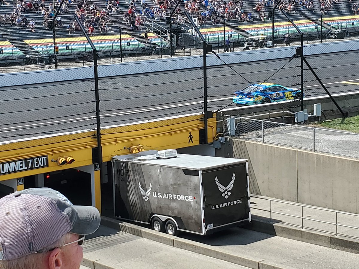 Alex Gray tweet media