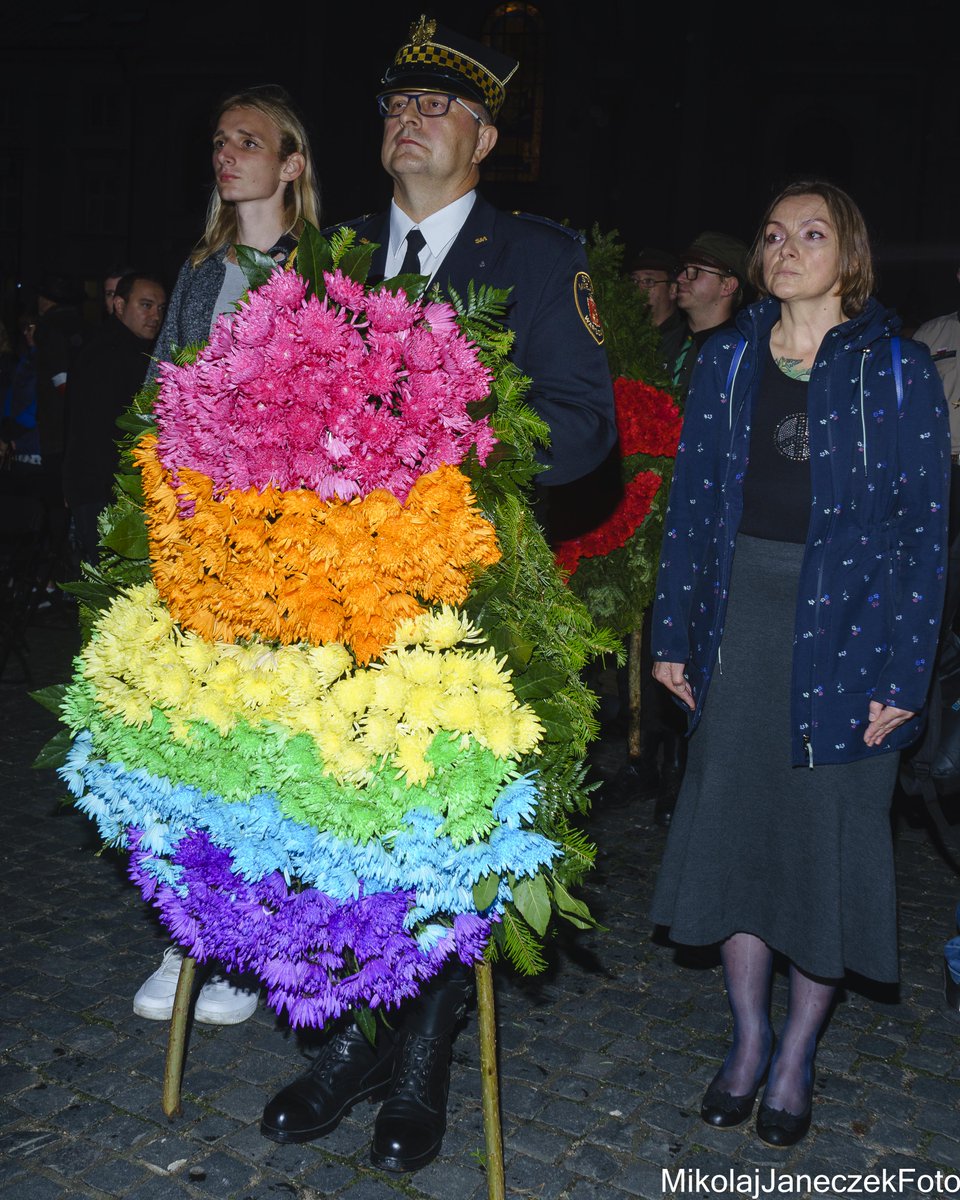 Homokomando tweet media