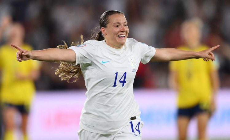 lunnon92's tweet photo. Fran Kirby. One of our own. European Champion 🏴󠁧󠁢󠁥󠁮󠁧󠁿 Reading’s finest 🔵⚪️ #readingfc @frankirby https://t.co/PIUVqzIu2r